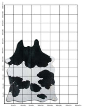 Įkelti vaizdą į galerijos rodinį, Baltas/Juodas karvės kailis XL