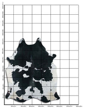 Įkelti vaizdą į galerijos rodinį, Baltas/Juodas karvės kailis XL