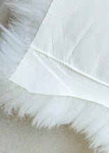 Įkelti vaizdą į galerijos rodinį, Baltas avikailis