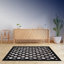 Įkelti vaizdą į galerijos rodinį, Natūralus rankų darbo kilimas "CHAIN"