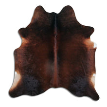 Įkelti vaizdą į galerijos rodinį, Rudas karvės kailis M
