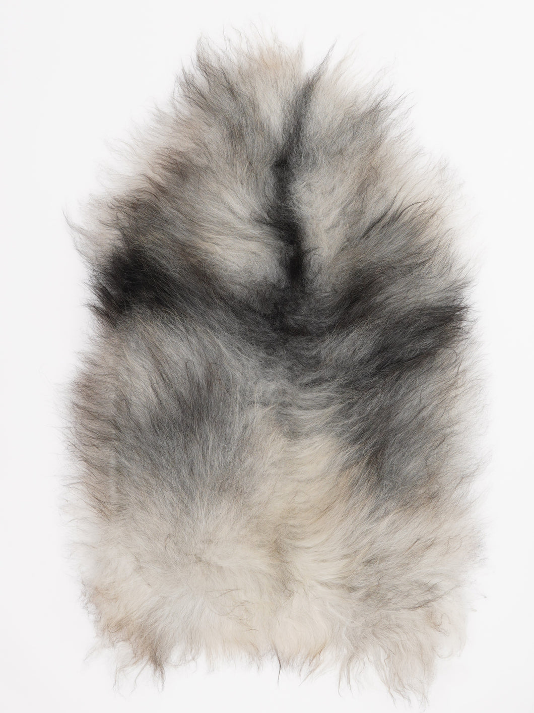 Pilkas islandiškas avikailis M